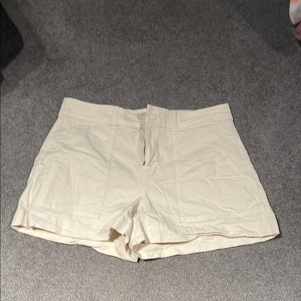 A New Day Cream Cargo Shorts High-Waisted Tailored
